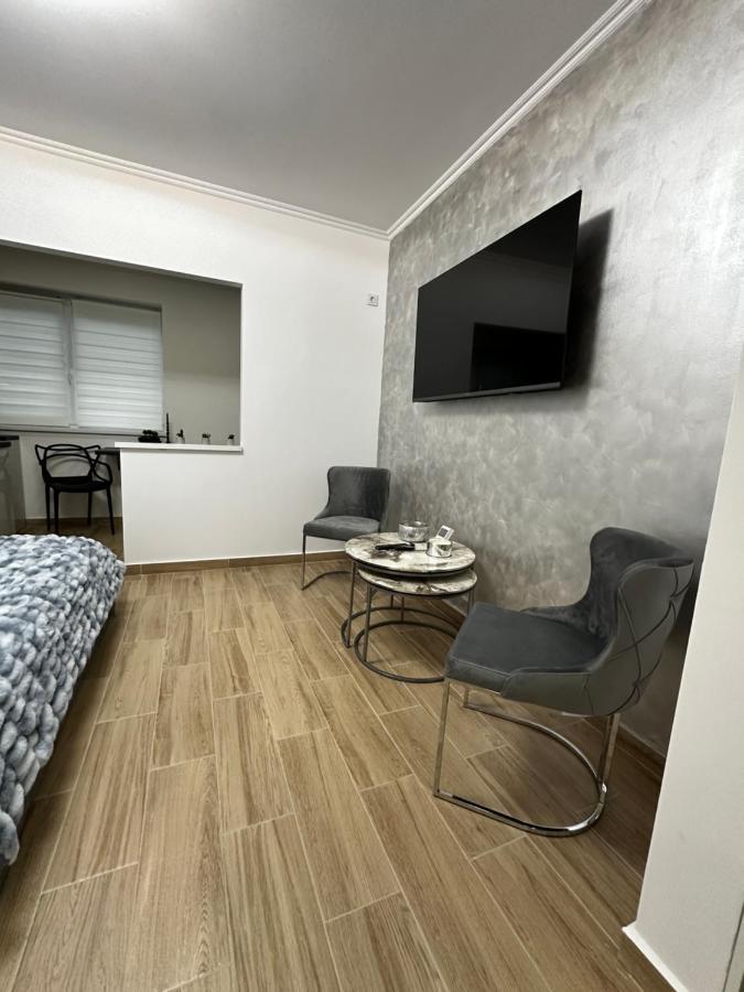 Luxury Studio 7 Rosu Exterior photo
